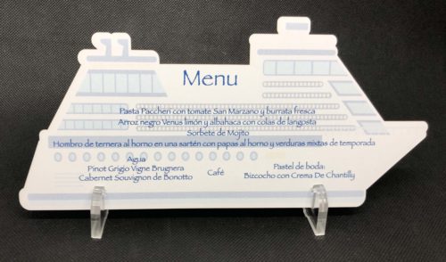 Menu fatto a forma di Nave con sostegni in plexiglass